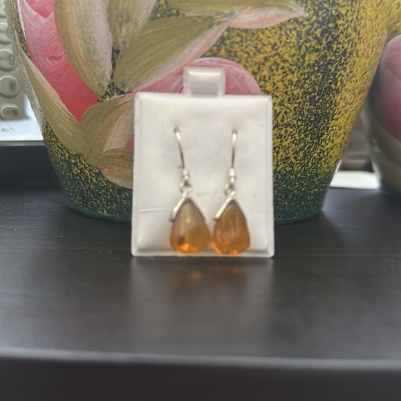 Amber Earrings - Picture 2 of 4